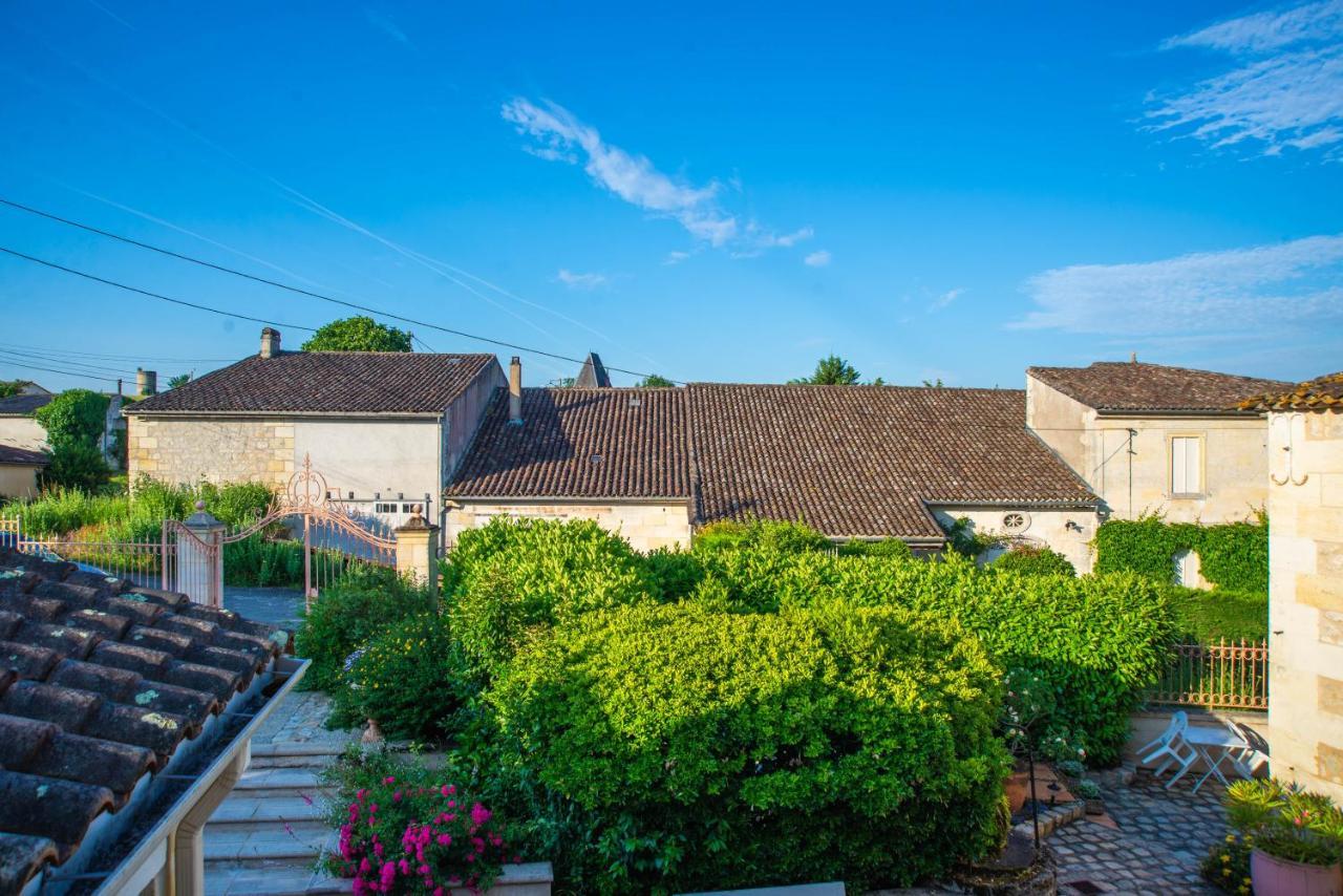 Hotel La Closerie de Fronsac à Saint-Michel-de-Fronsac Extérieur photo